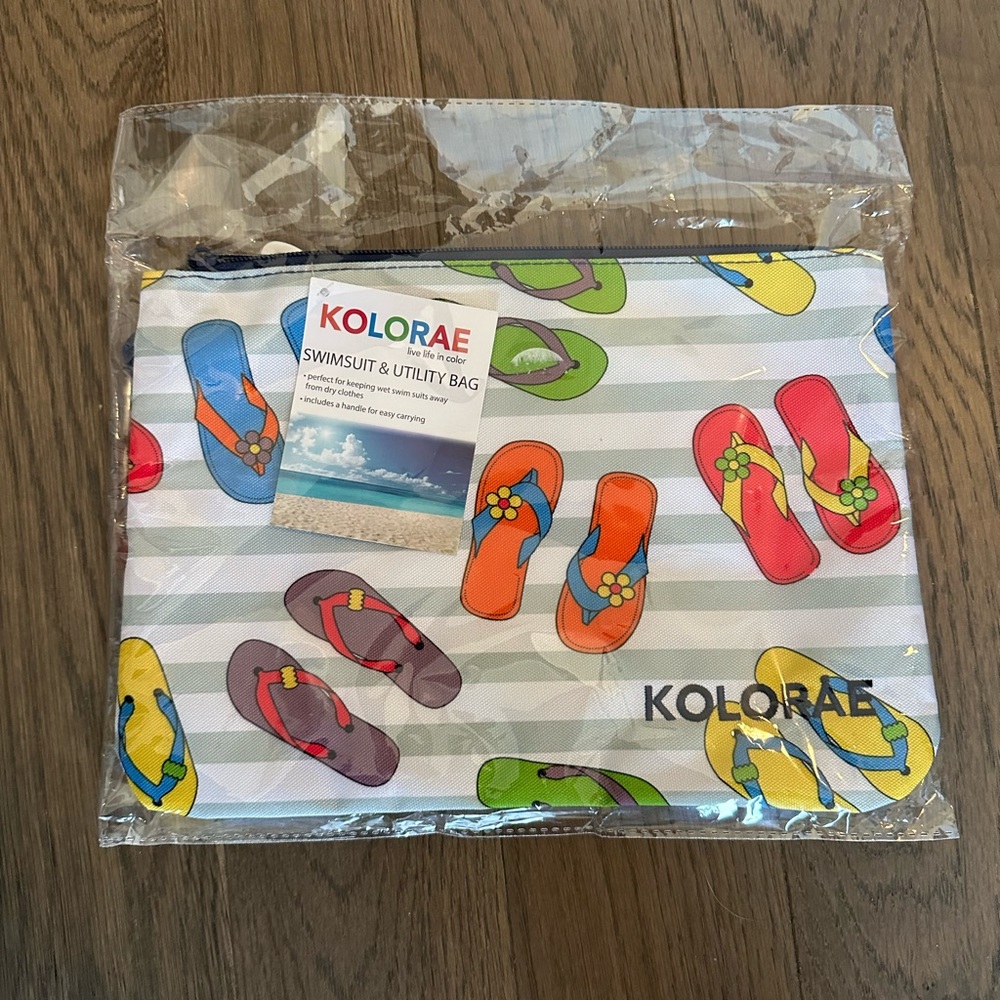 NWOT Kolorae Swim Bag